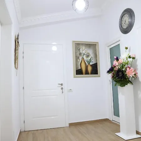 Apartment アパート