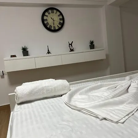Apartment アパート *